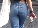 Great ass, nice jeans 