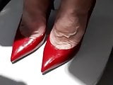 LOAD HER FEET AND RED POINTY OUMPS